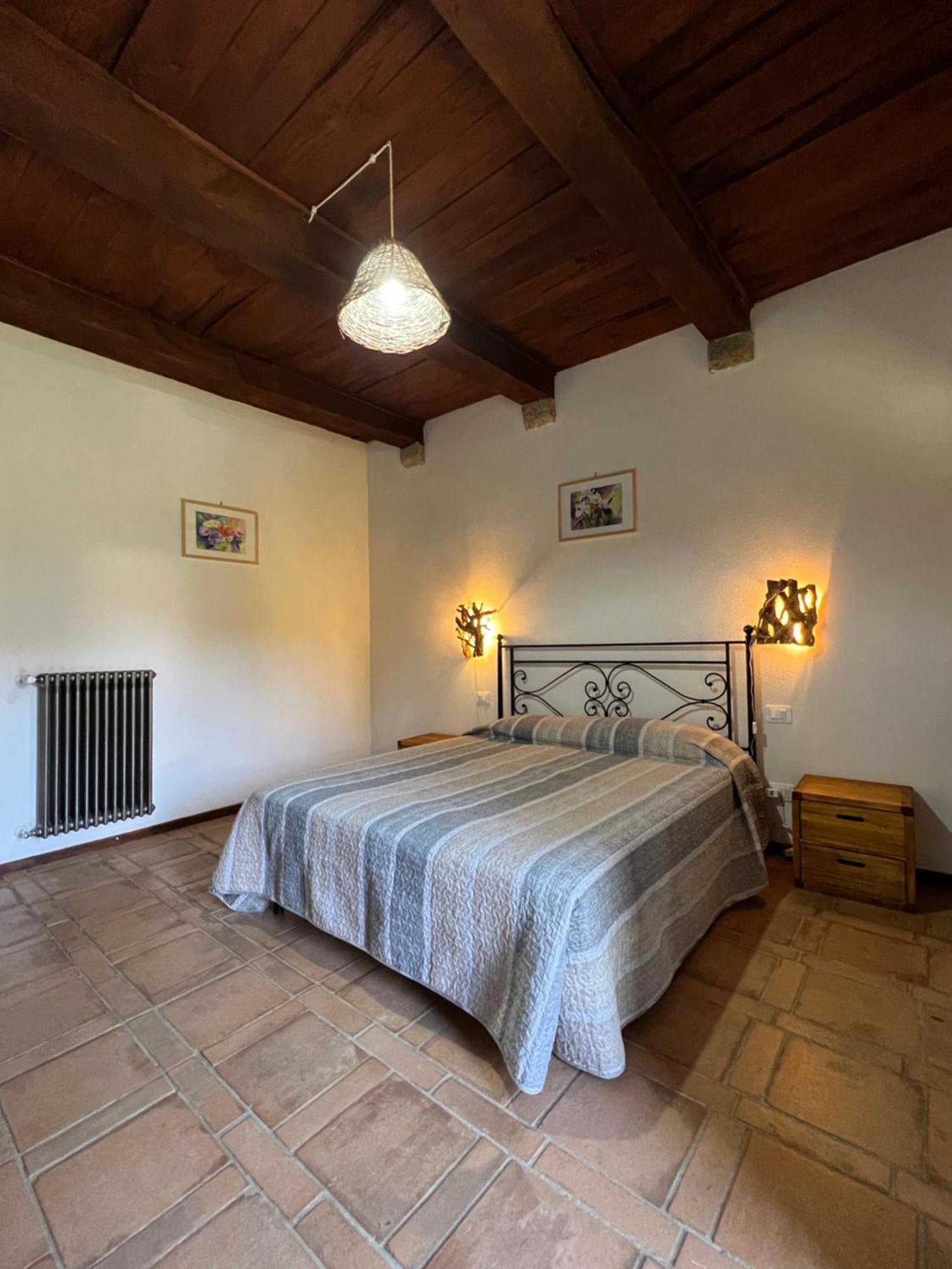 B&B Podere Legnotorto Кастел дел Пиано Екстериор снимка