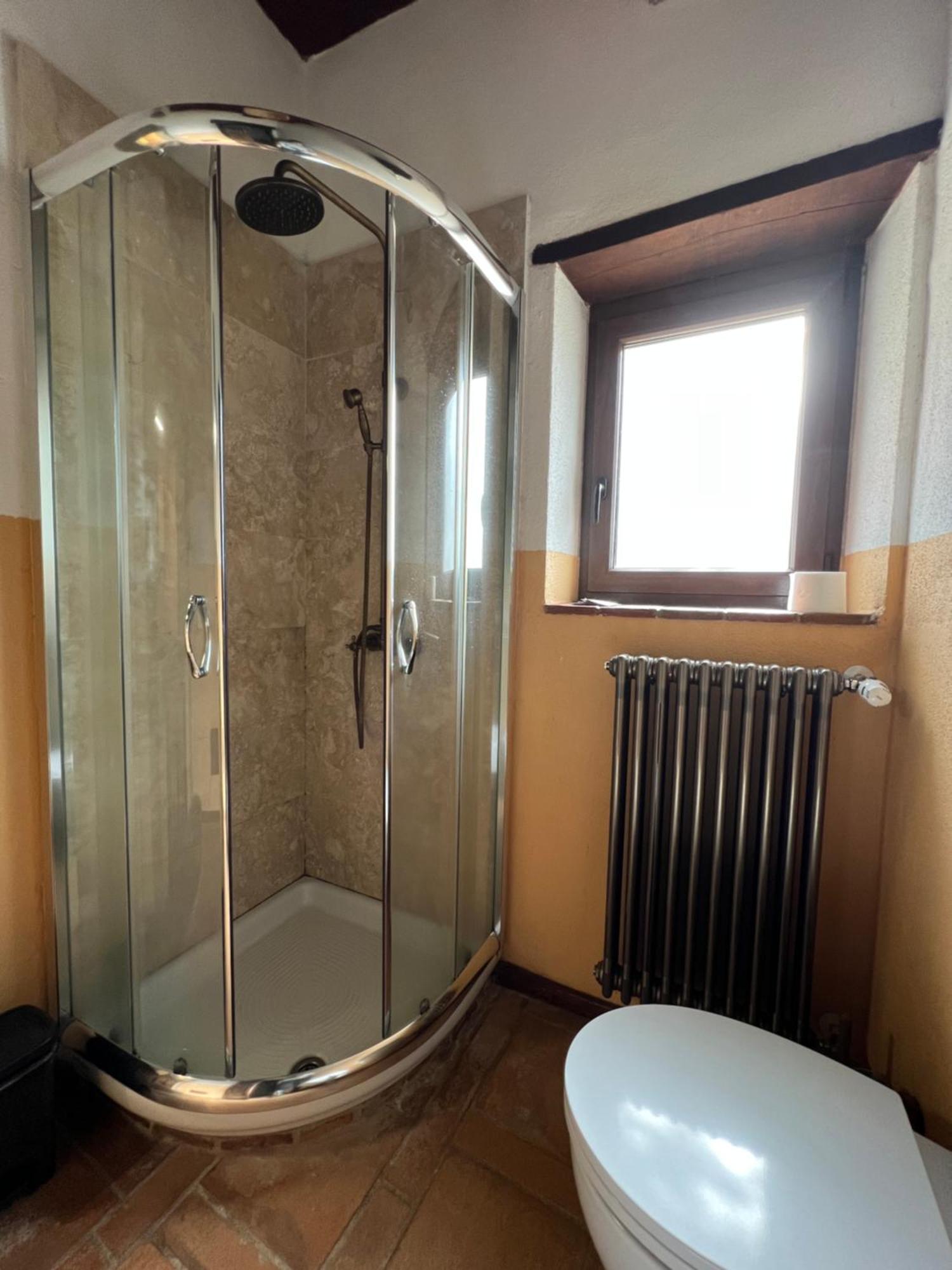 B&B Podere Legnotorto Кастел дел Пиано Стая снимка
