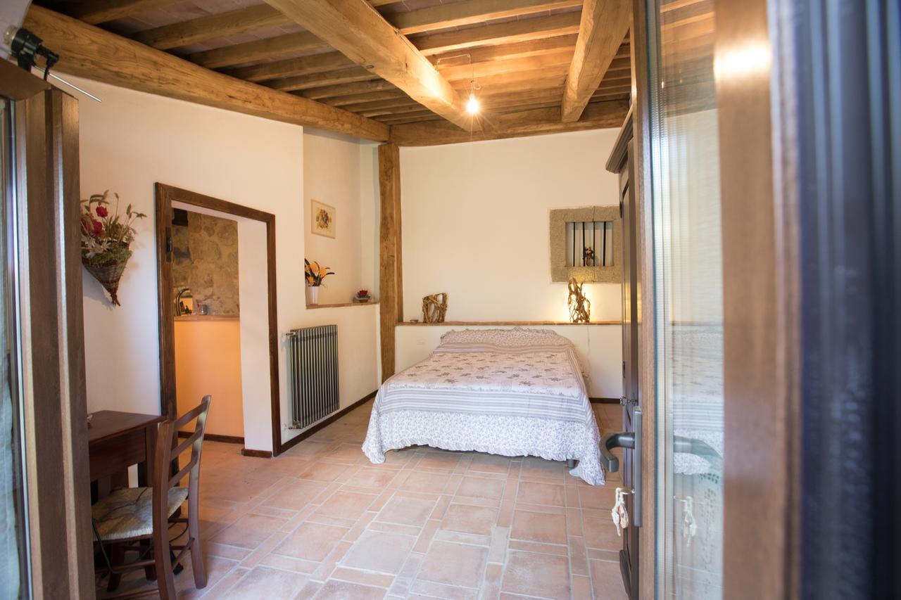 B&B Podere Legnotorto Кастел дел Пиано Екстериор снимка