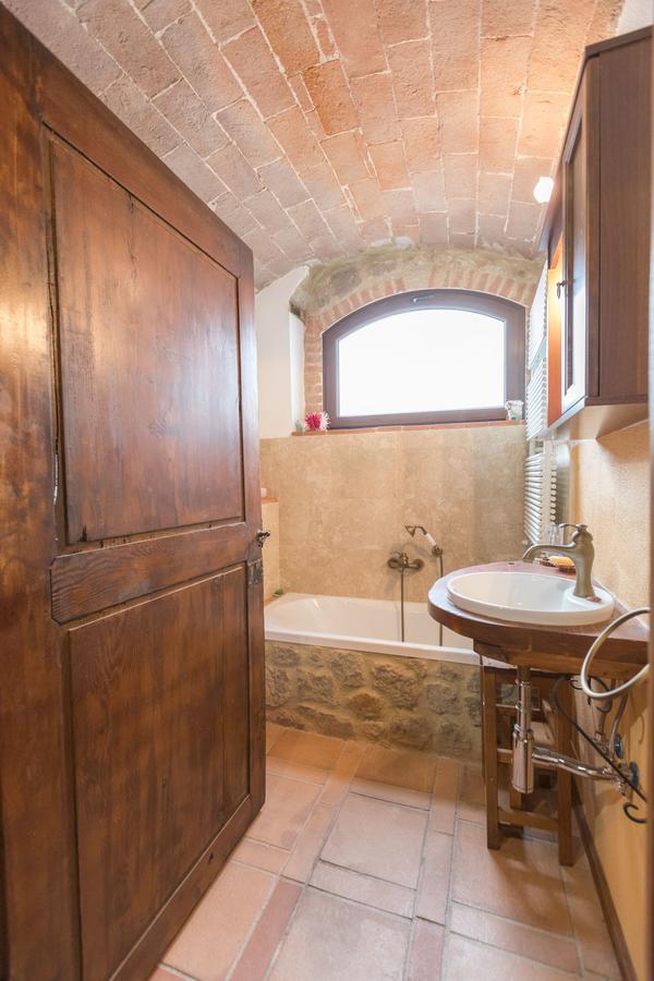 B&B Podere Legnotorto Кастел дел Пиано Екстериор снимка
