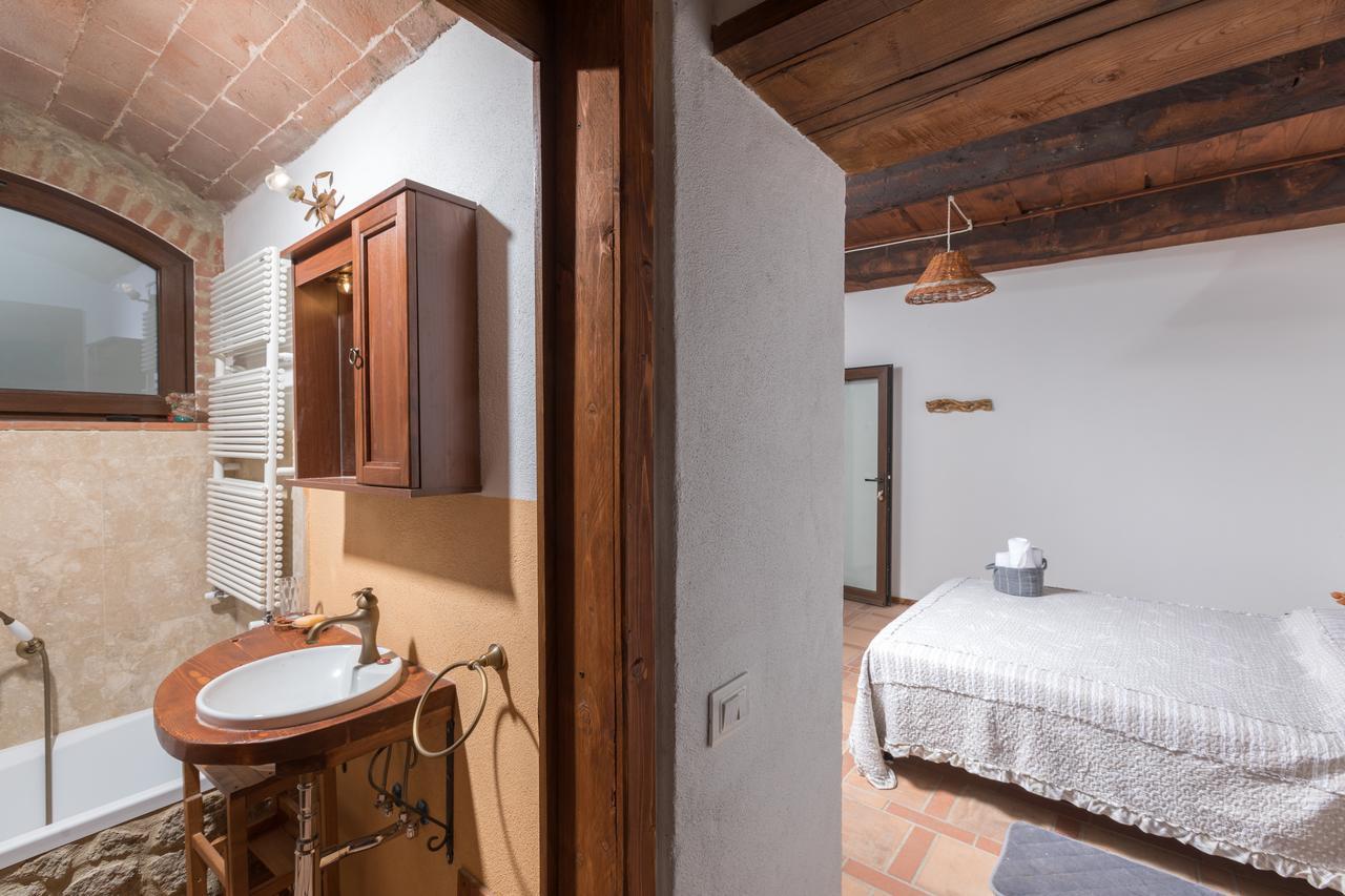 B&B Podere Legnotorto Кастел дел Пиано Екстериор снимка